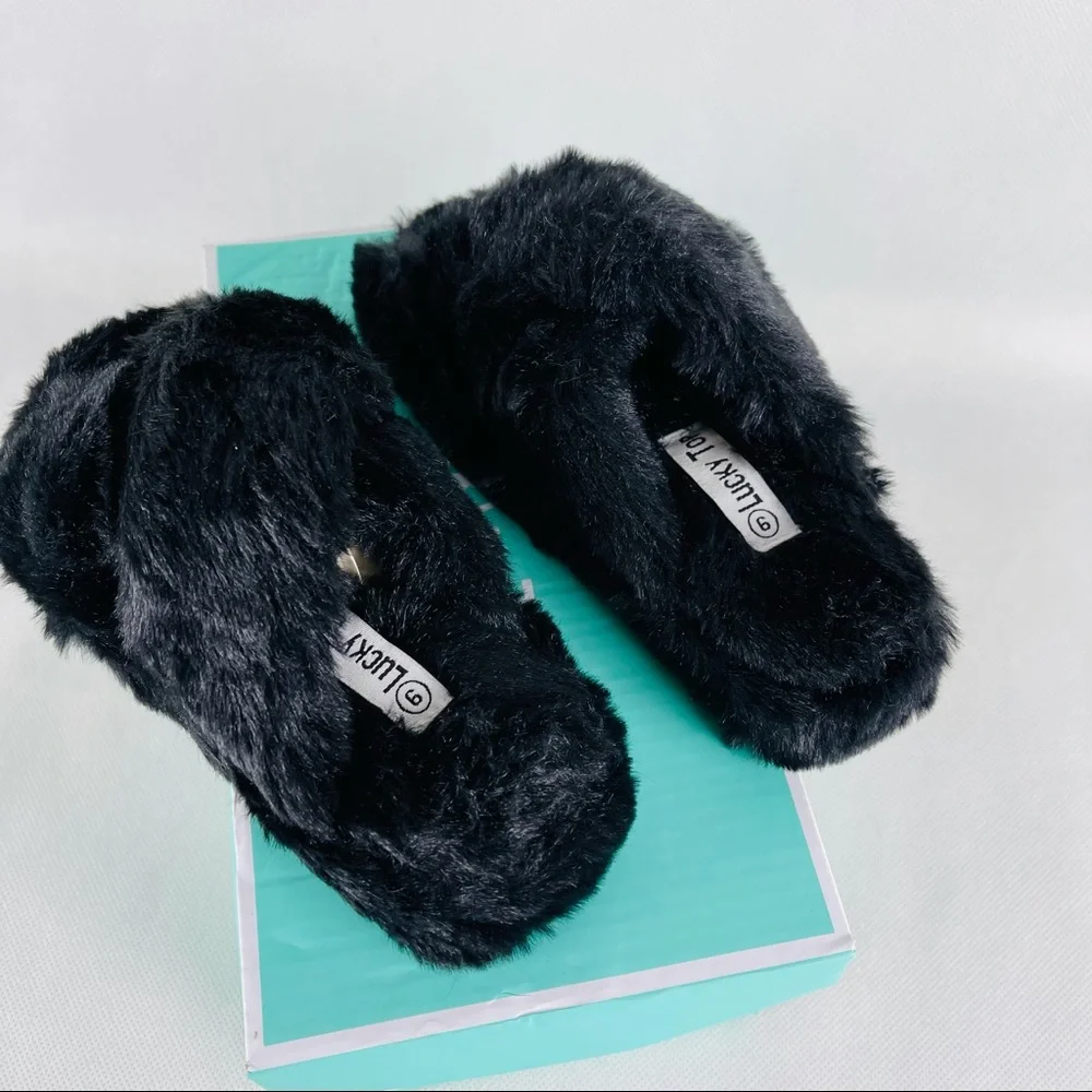 Lucky Top, fluffy Slides size: 9 girls